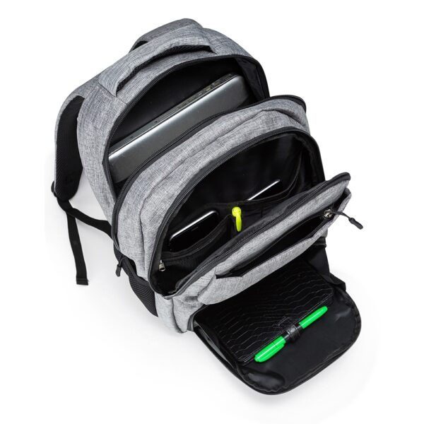 Linha completa em Brindes Corporativos. 10.000 itens entre Mochila Personalizada de Nylon, com sacolas, chaveiros, mochilas, kits churrasco.