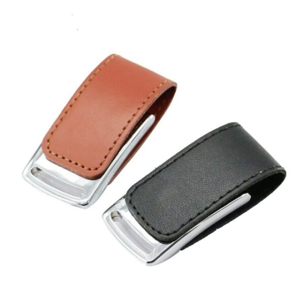 Linha completa em Brindes Corporativos. 10.000 itens entre Pen Drive Personalizado Couro, com sacolas, chaveiros, mochilas, kits churrasco.