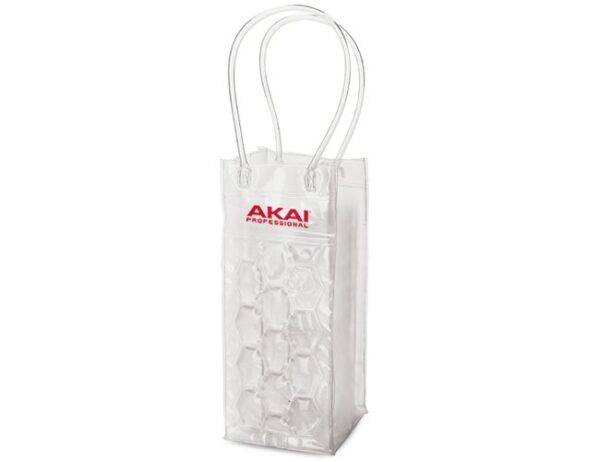 Linha completa em Brindes Corporativos. 10.000 itens entre Sacola para garrafa de vinho, com sacolas, chaveiros, mochilas, kits churrasco.